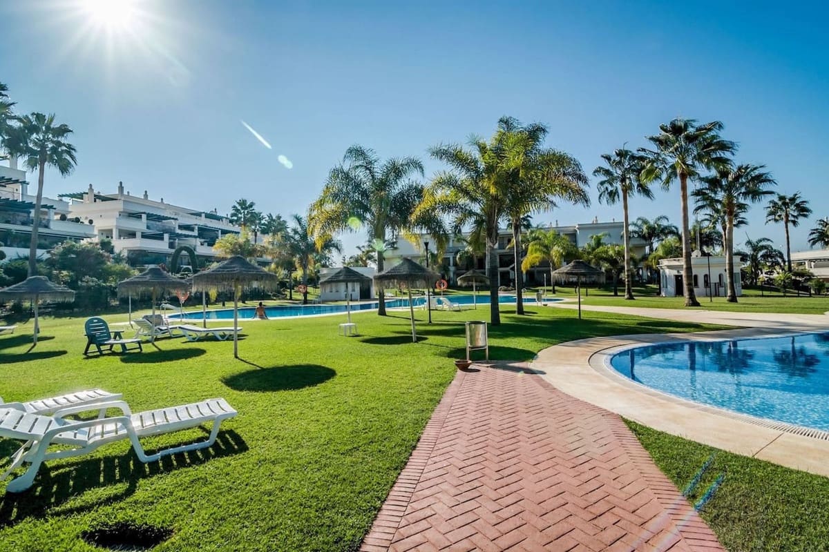 2 Zimmer Penthouse zu verkaufen in Nueva Andalucia - 549.000 € (Ref: 9474608)