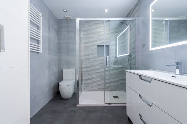 Apartamento de 2 habitaciones en Benalmadena Costa, Benalmádena en venta - 350.000 € (Ref: 9481654)