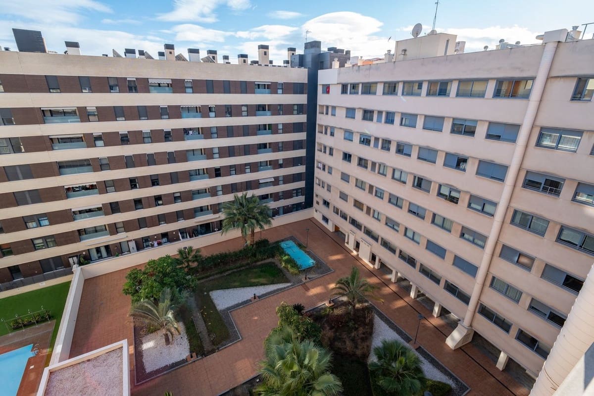 Ático de 3 habitaciones en Málaga ciudad en venta - 1.300.000 € (Ref: 9481657)