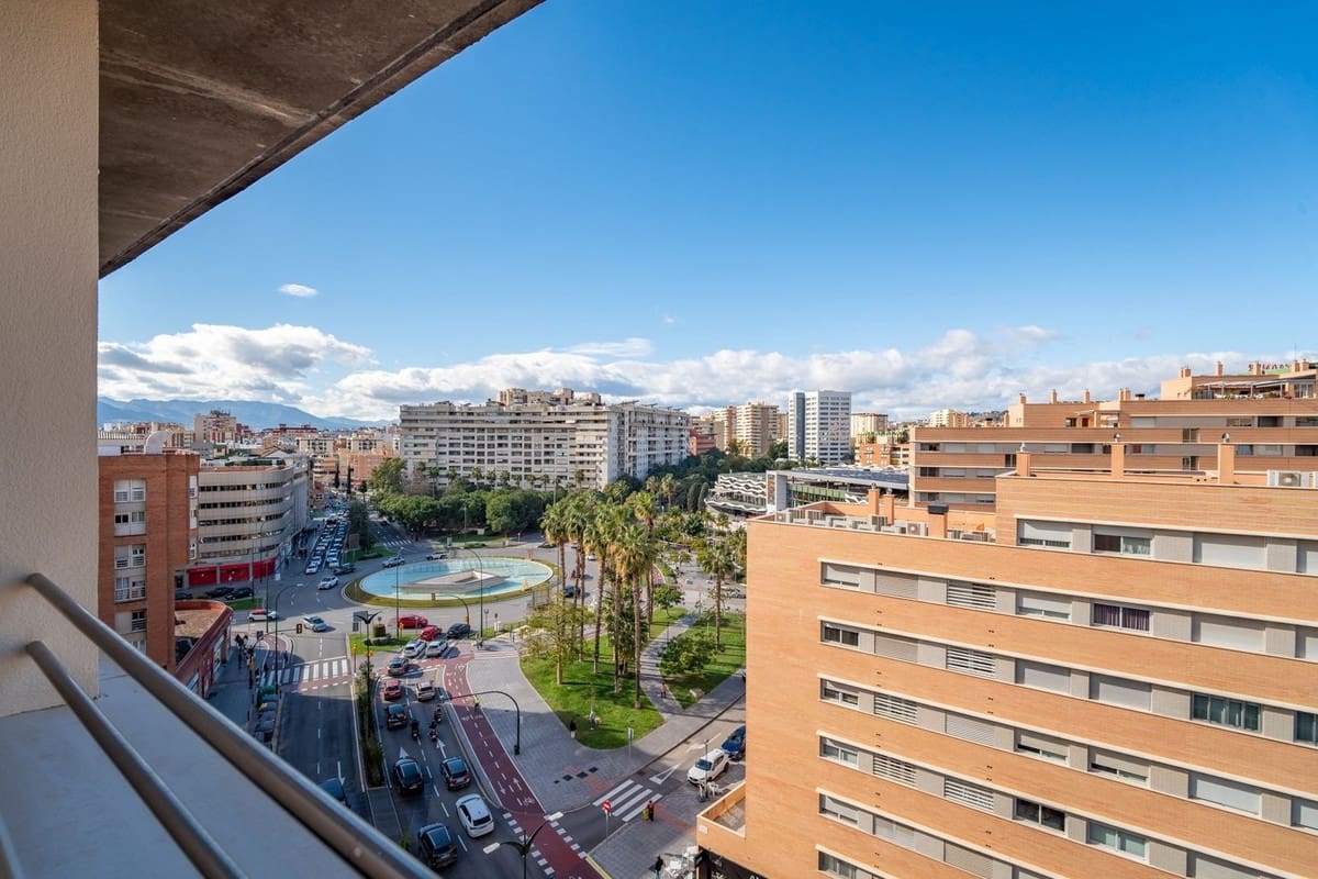 Ático de 3 habitaciones en Málaga ciudad en venta - 1.300.000 € (Ref: 9481657)