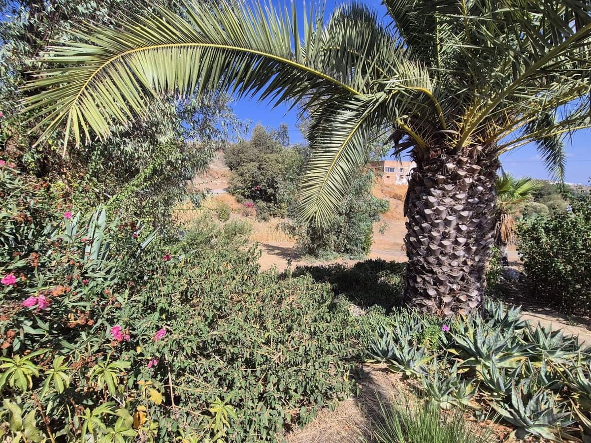 2 bedroom Villa for sale in Coin with pool - € 475,000 (Ref: 9481658)