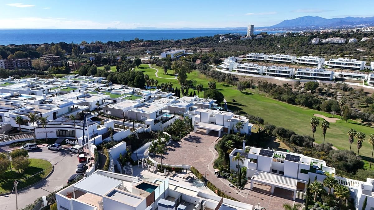 3 camera da letto Attico in vendita in Marbella con garage - 1.940.000 € (Rif: 9481660)