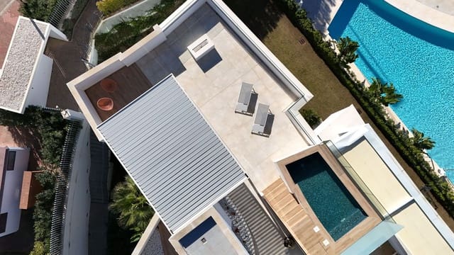 3 chambre Penthouse à vendre à Santa Clara, Marbella avec garage - 1 940 000 € (Ref: 9481660)