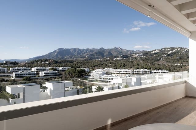 3 chambre Penthouse à vendre à Santa Clara, Marbella avec garage - 1 940 000 € (Ref: 9481660)