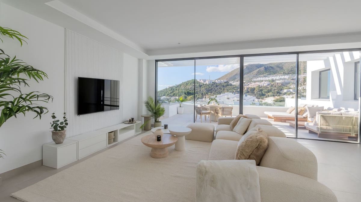 4 makuuhuone Huvila myytävänä paikassa Torremuelle - 1 850 000 € (Ref: 9481662)