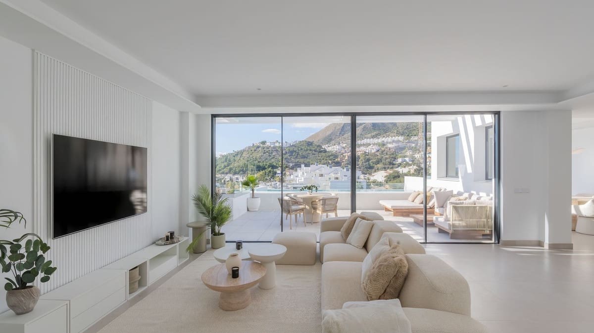 4 makuuhuone Huvila myytävänä paikassa Torremuelle - 1 850 000 € (Ref: 9481662)