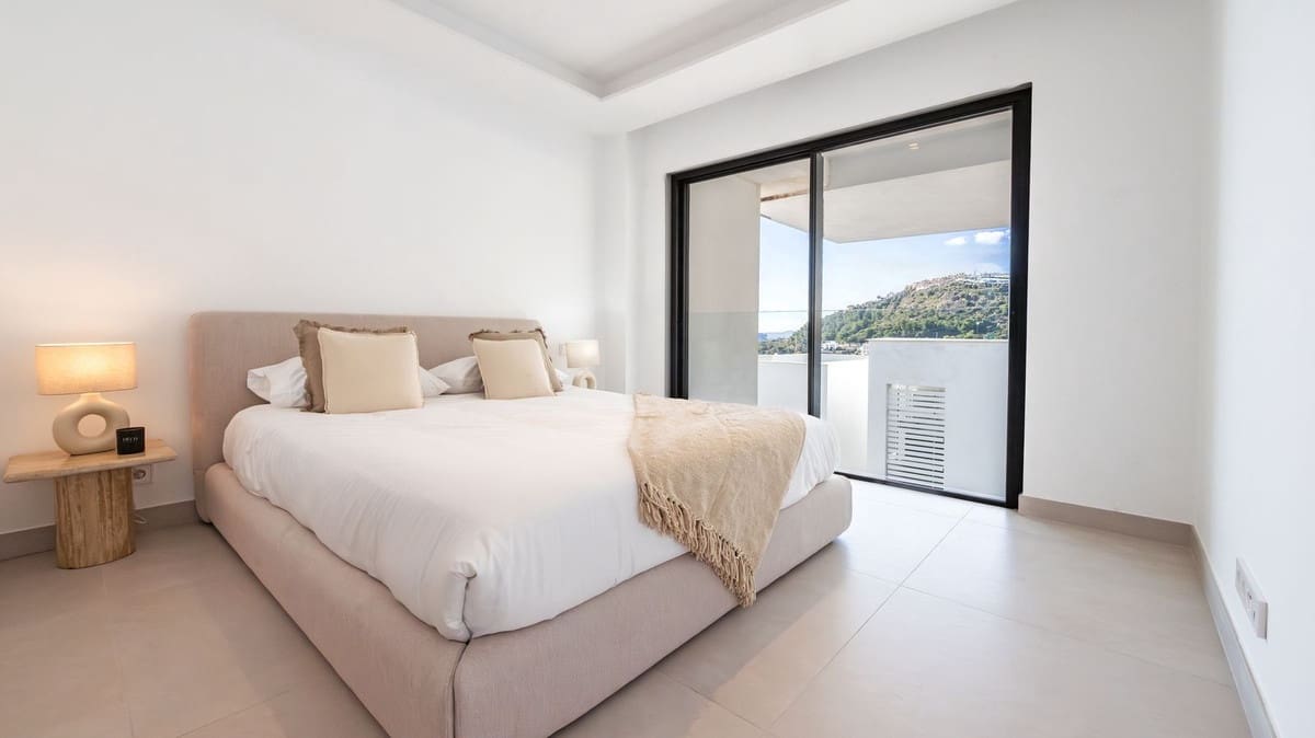 4 makuuhuone Huvila myytävänä paikassa Torremuelle - 1 850 000 € (Ref: 9481662)