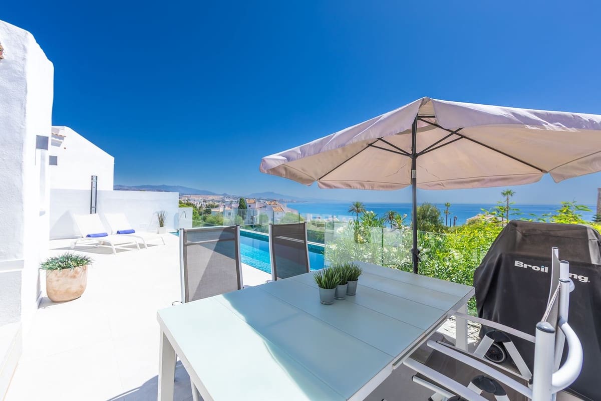 3 soverom Villa til salgs i Estepona med svømmebasseng - € 699 000 (Ref: 9483283)