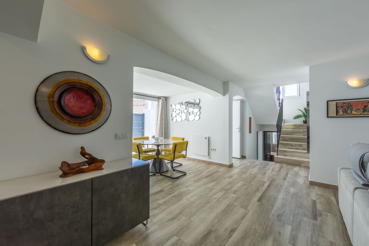 3 soverom Villa til salgs i Estepona med svømmebasseng - € 699 000 (Ref: 9483283)