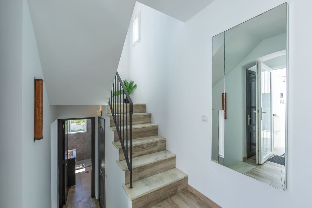 3 soverom Villa til salgs i Estepona med svømmebasseng - € 699 000 (Ref: 9483283)