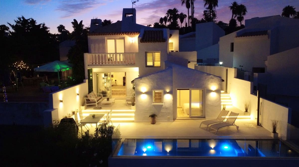 3 soverom Villa til salgs i Estepona med svømmebasseng - € 699 000 (Ref: 9483283)