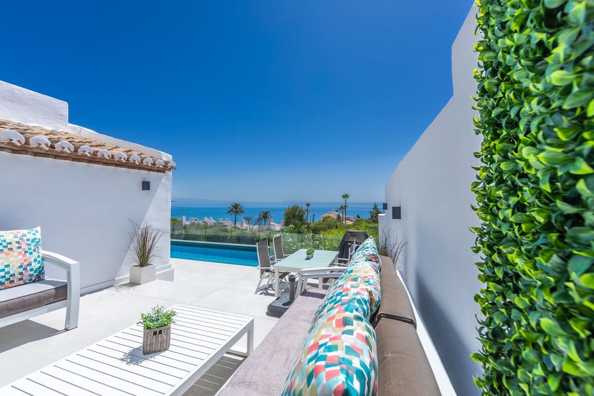 3 soverom Villa til salgs i Estepona med svømmebasseng - € 699 000 (Ref: 9483283)
