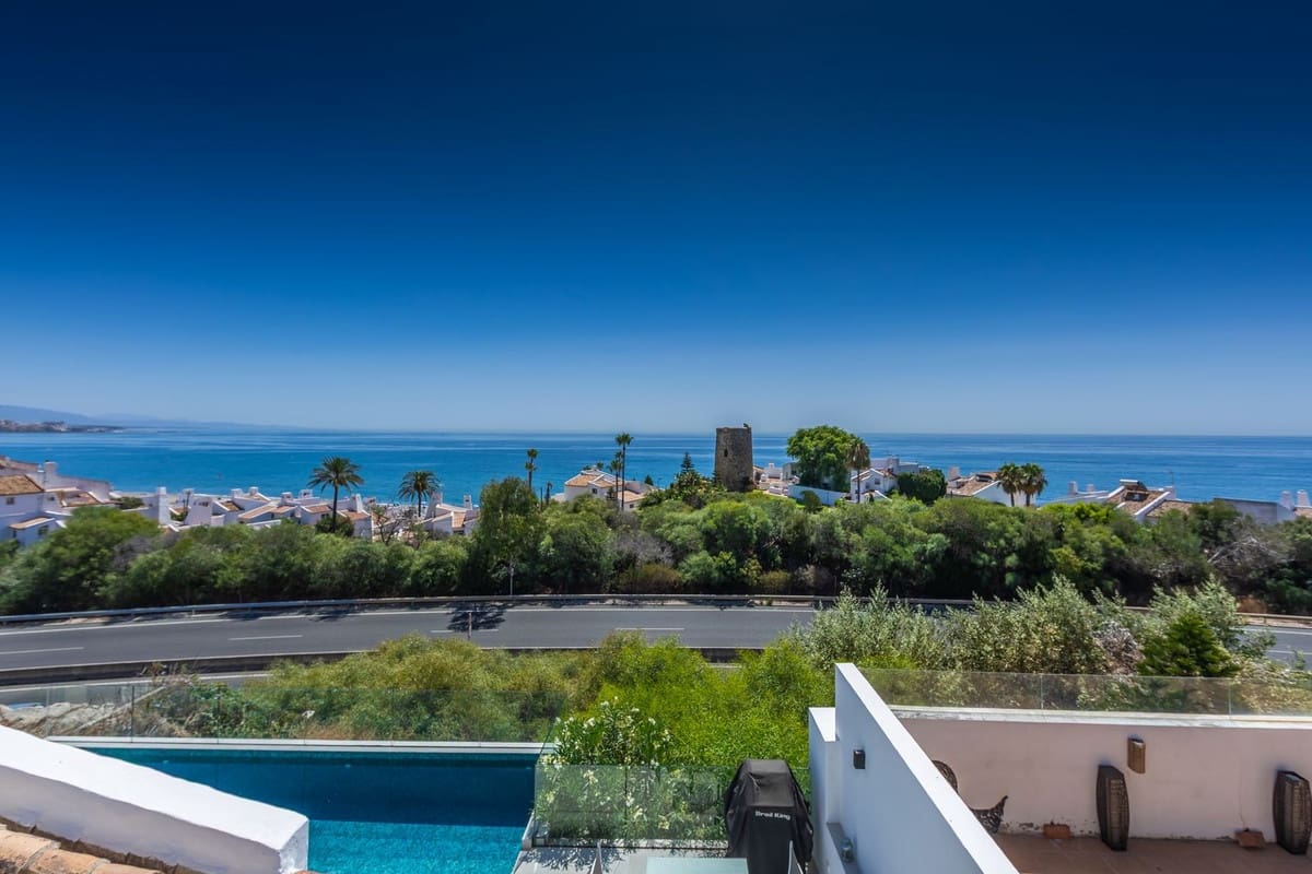3 soverom Villa til salgs i Estepona med svømmebasseng - € 699 000 (Ref: 9483283)