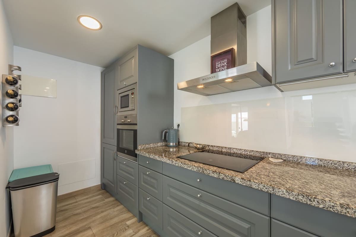 3 soverom Villa til salgs i Estepona med svømmebasseng - € 699 000 (Ref: 9483283)