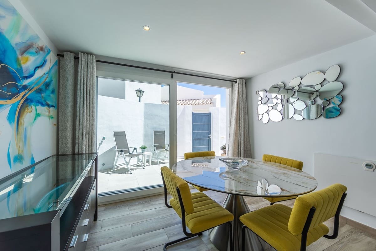 3 soverom Villa til salgs i Estepona med svømmebasseng - € 699 000 (Ref: 9483283)