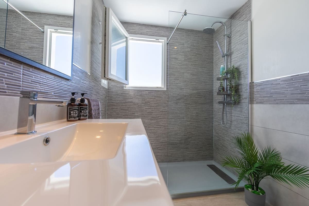 3 soverom Villa til salgs i Estepona med svømmebasseng - € 699 000 (Ref: 9483283)