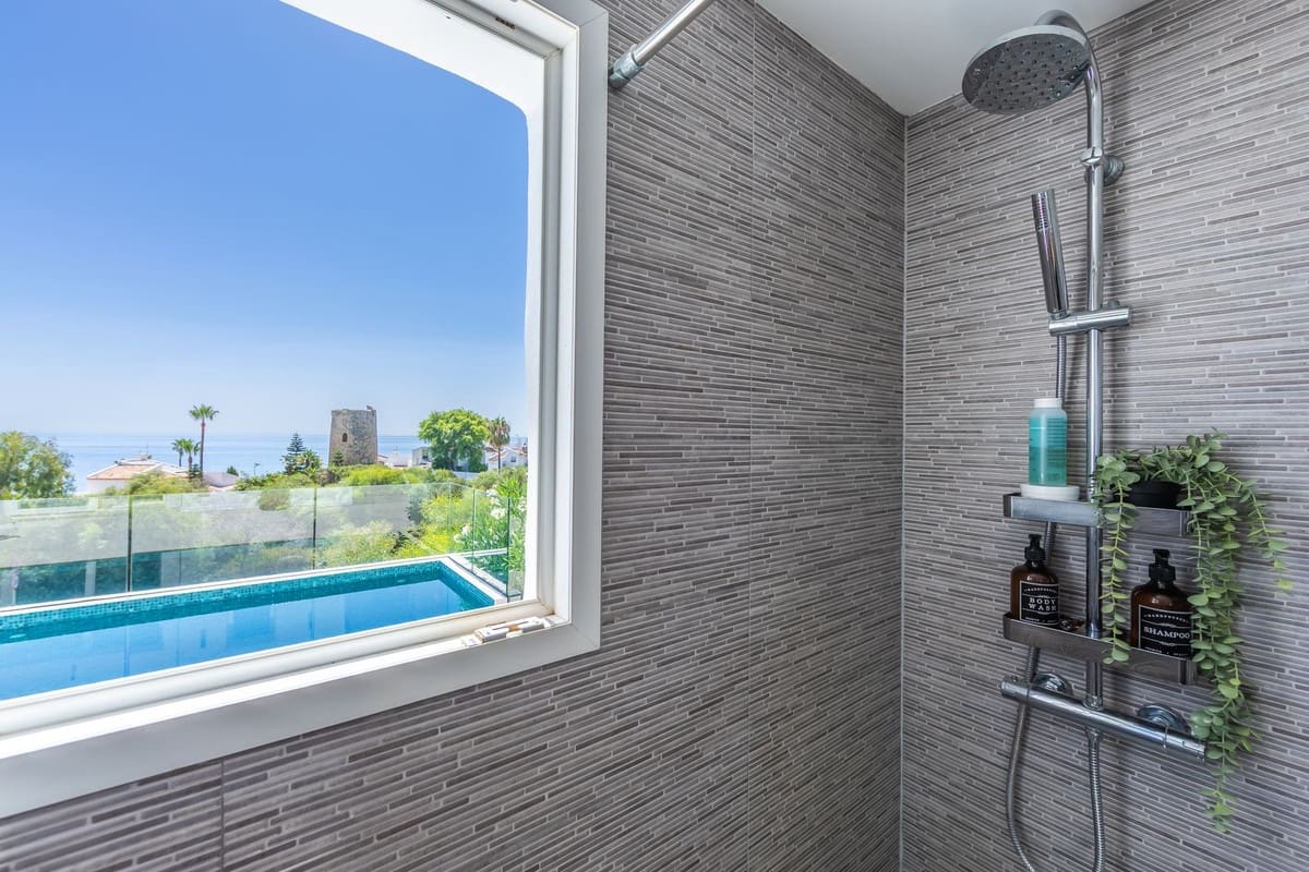 3 soverom Villa til salgs i Estepona med svømmebasseng - € 699 000 (Ref: 9483283)