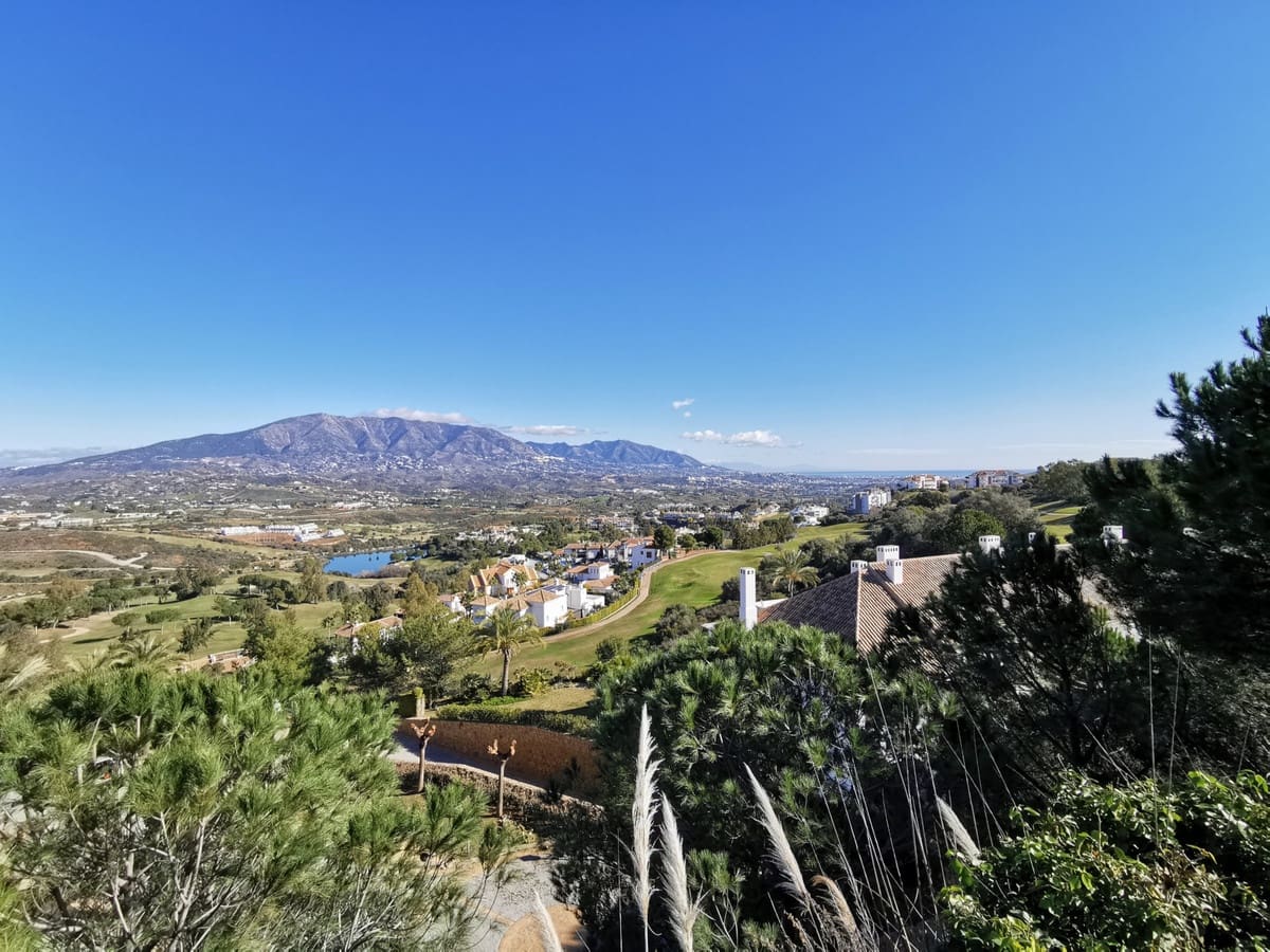 2 bedroom Apartment for sale in La Cala Golf - € 395,000 (Ref: 9483284)