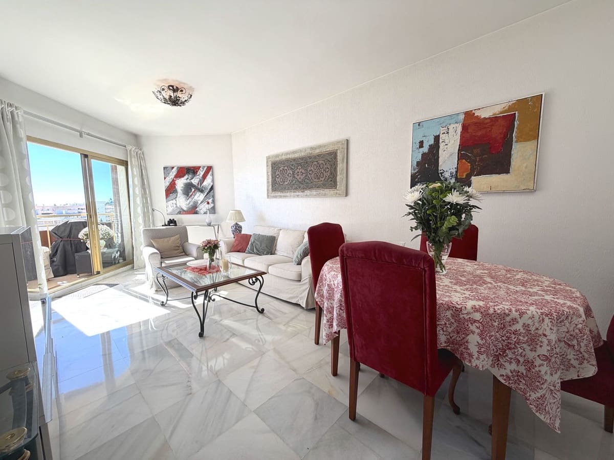 Apartamento de 2 habitaciones en Fuengirola en venta - 449.000 € (Ref: 9483673)