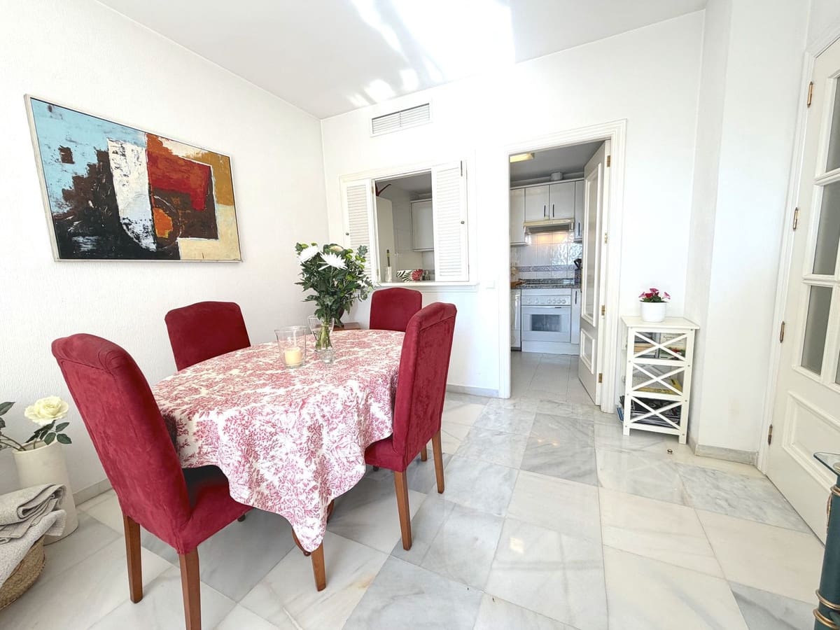 Apartamento de 2 habitaciones en Fuengirola en venta - 449.000 € (Ref: 9483673)