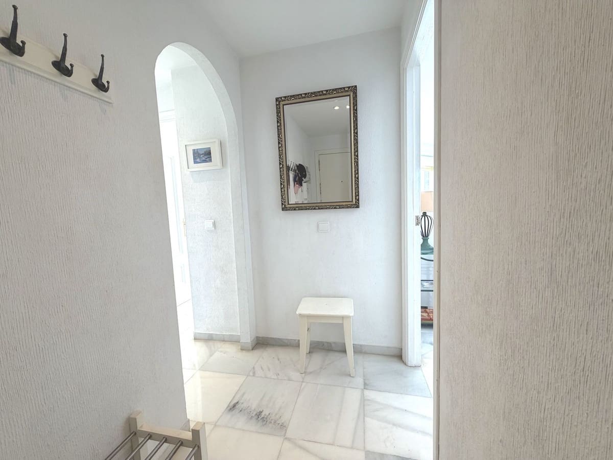 Apartamento de 2 habitaciones en Fuengirola en venta - 449.000 € (Ref: 9483673)