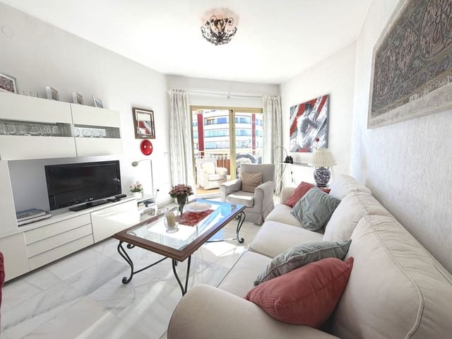 Apartamento de 2 habitaciones en Castillo Sohail, Fuengirola en venta - 449.000 € (Ref: 9483673)