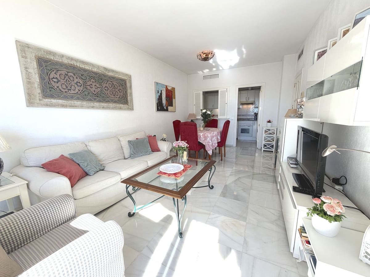 Apartamento de 2 habitaciones en Fuengirola en venta - 449.000 € (Ref: 9483673)