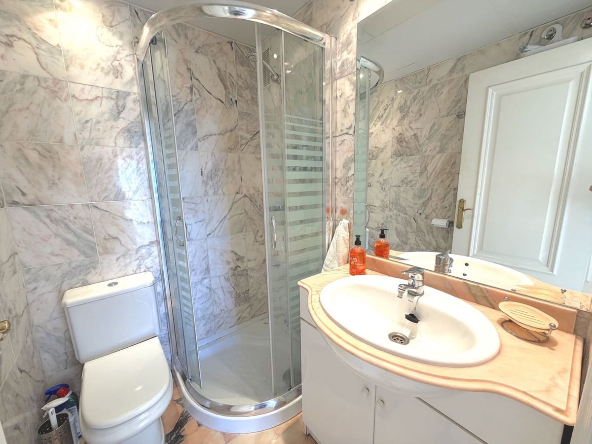 Apartamento de 2 habitaciones en Fuengirola en venta - 449.000 € (Ref: 9483673)