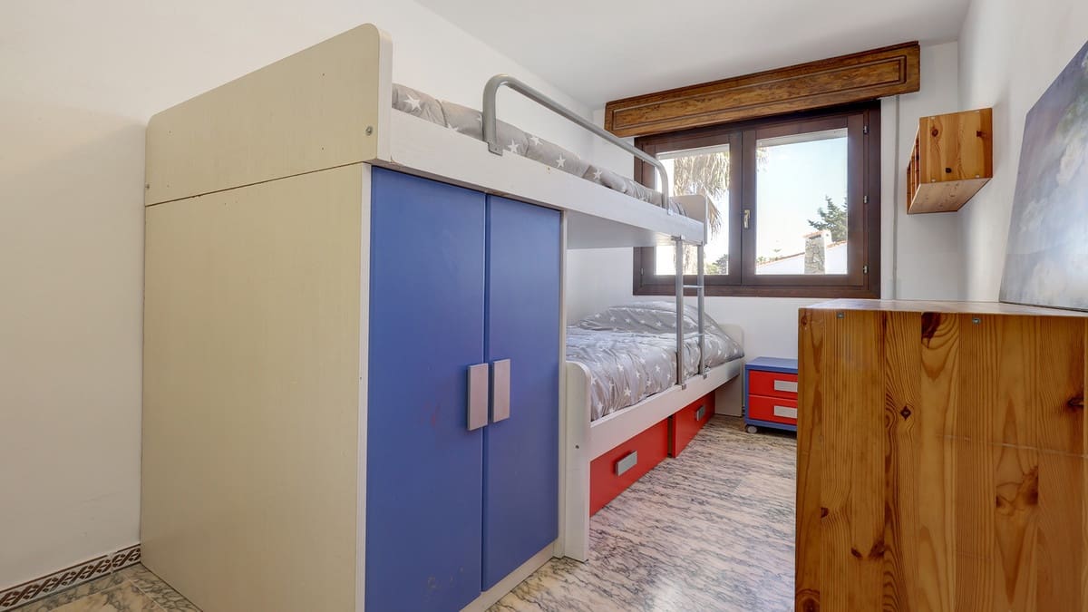 4 bedroom Townhouse for sale in Manilva - € 425,000 (Ref: 9488565)