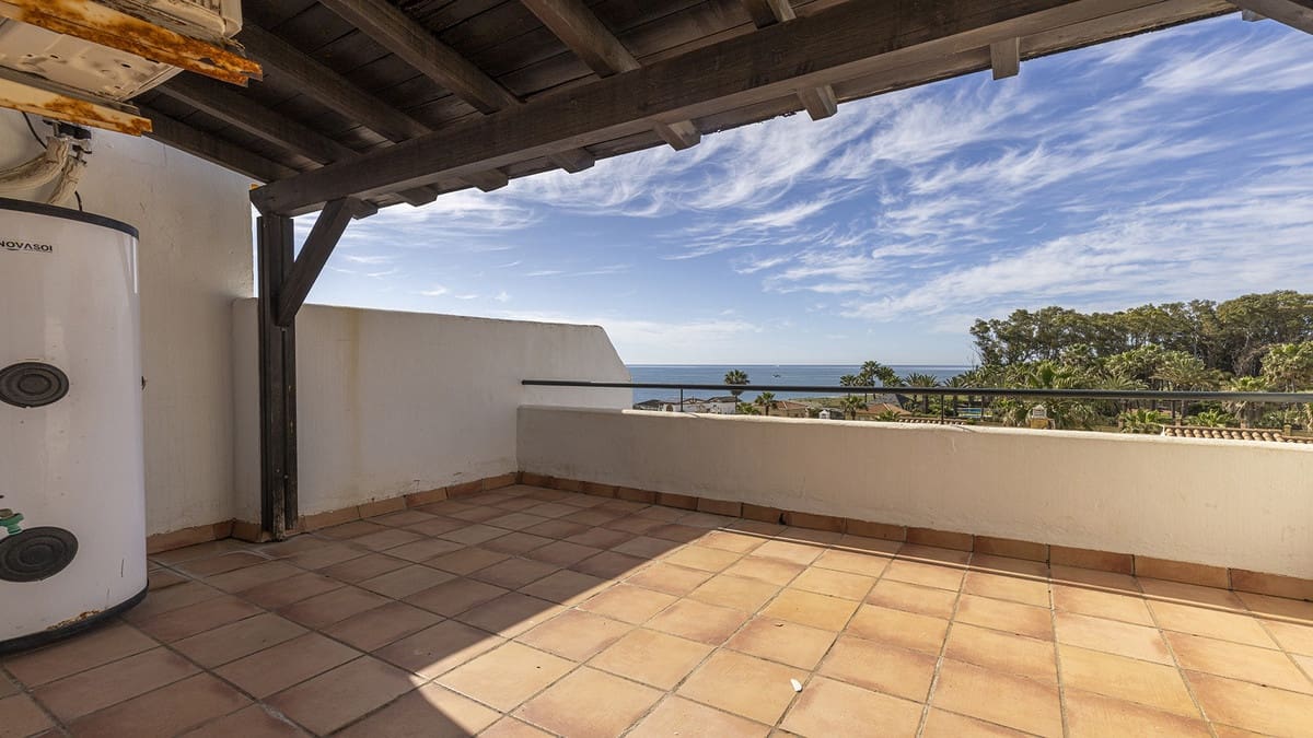 4 bedroom Townhouse for sale in Manilva - € 425,000 (Ref: 9488565)