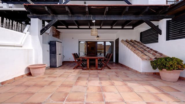 4 sovrum Hus till salu i Manilva Pueblo, Manilva - 425 000 € (Ref: 9488565)