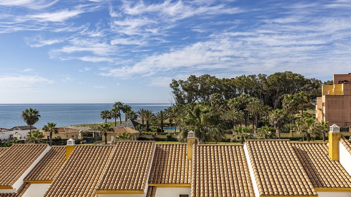 4 bedroom Townhouse for sale in Manilva - € 425,000 (Ref: 9488565)