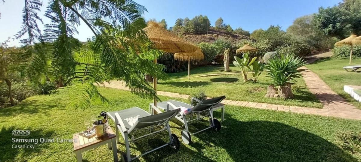 5 bedroom Villa for sale in Mijas with pool - € 990,000 (Ref: 9488566)