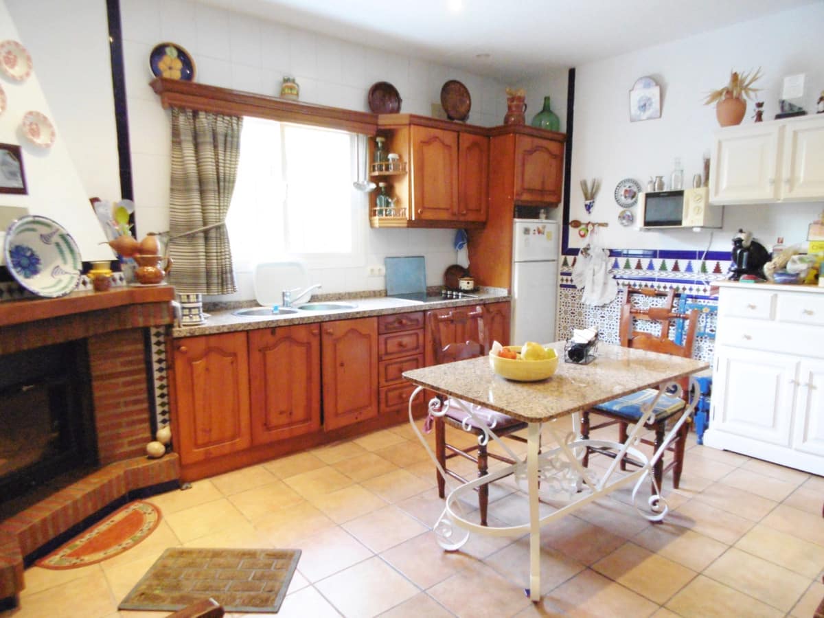 6 bedroom Villa for sale in Coin with pool - € 915,000 (Ref: 9488567)