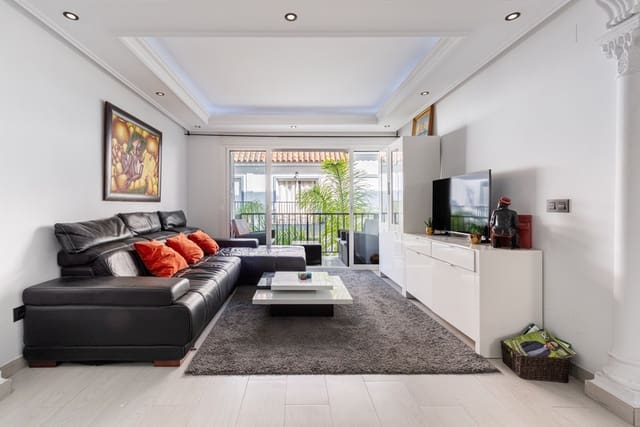 2 slaapkamer Appartement te koop in Castillo Sohail, Fuengirola - € 375.000 (Ref: 9496593)