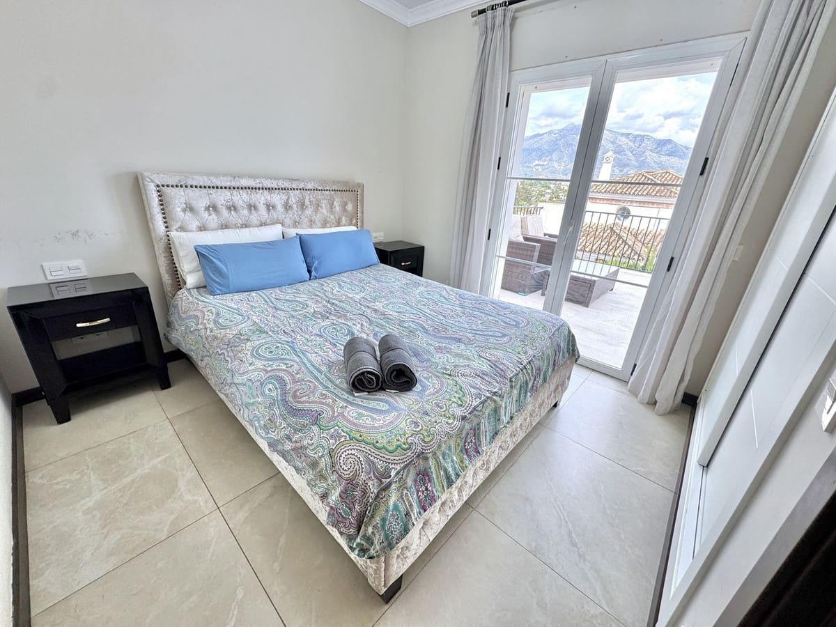 Chalet de 5 habitaciones en Nueva Andalucia en venta con piscina - 1.695.000 € (Ref: 9496594)