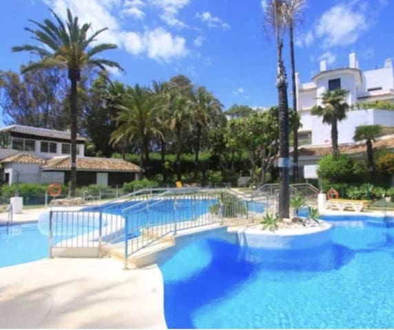 3 soveværelse Lejlighed til salg i Casco Antiguo, Marbella - € 850.000 (Ref: 9496599)