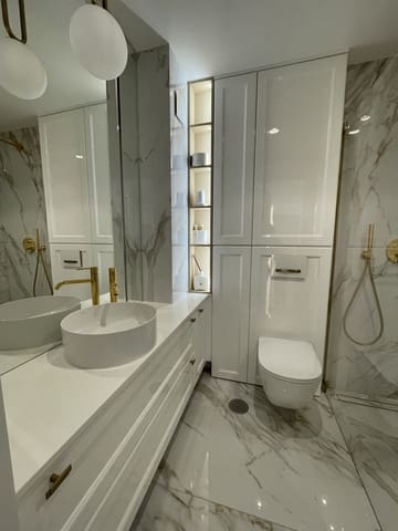 Apartamento de 2 habitaciones en Golden Mile, Marbella en venta - 949.000 € (Ref: 9496600)