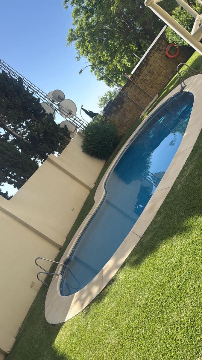 2 bedroom Apartment for sale in Golden Mile - € 949,000 (Ref: 9496600)