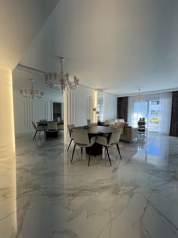 2 soveværelse Lejlighed til salg i Golden Mile, Marbella - € 799.000 (Ref: 9496600)