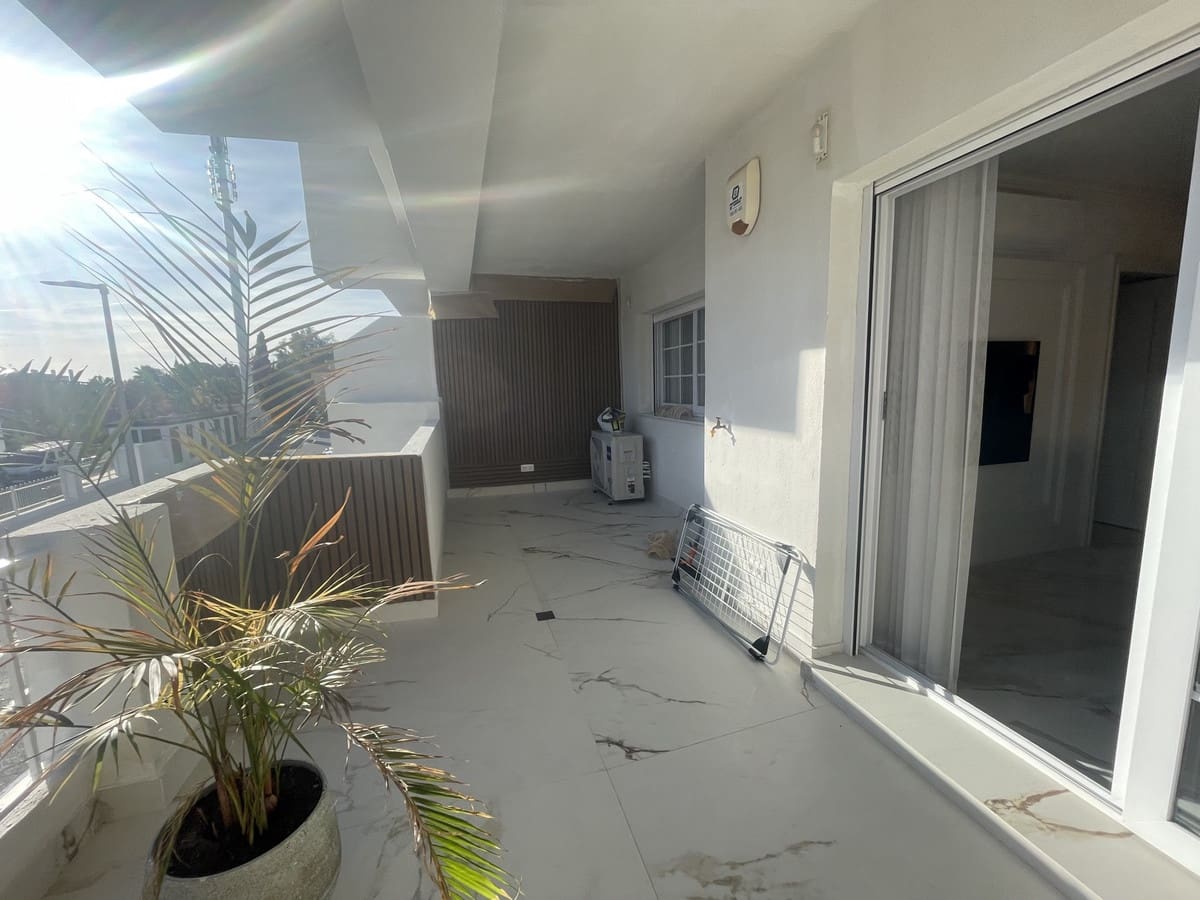 2 bedroom Apartment for sale in Golden Mile - € 949,000 (Ref: 9496600)