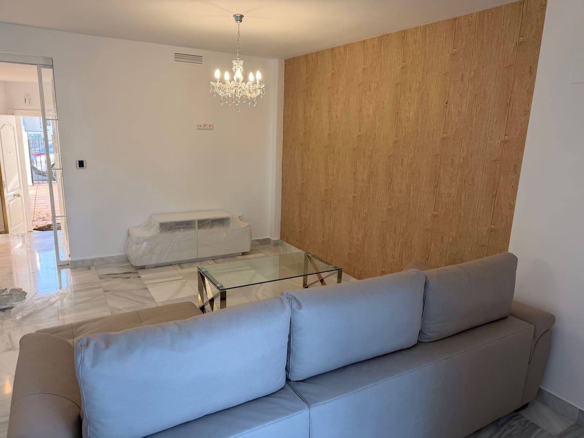 2 bedroom Townhouse for sale in Marbella - € 690,000 (Ref: 9496601)