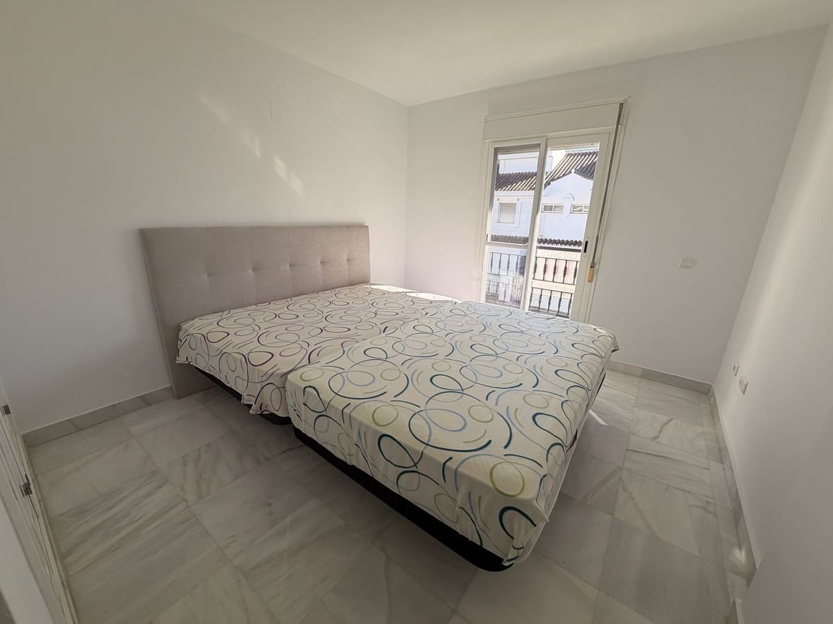 2 soveværelse Byhus til salg i Marbella - € 690.000 (Ref: 9496601)