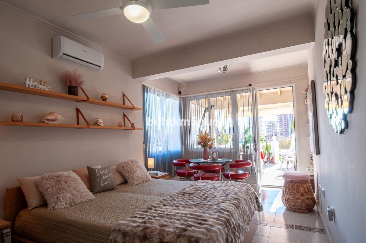 4 makuuhuone Huvila myytävänä paikassa Calpe / Calp mukana uima-altaan - 870 000 € (Ref: 9496602)