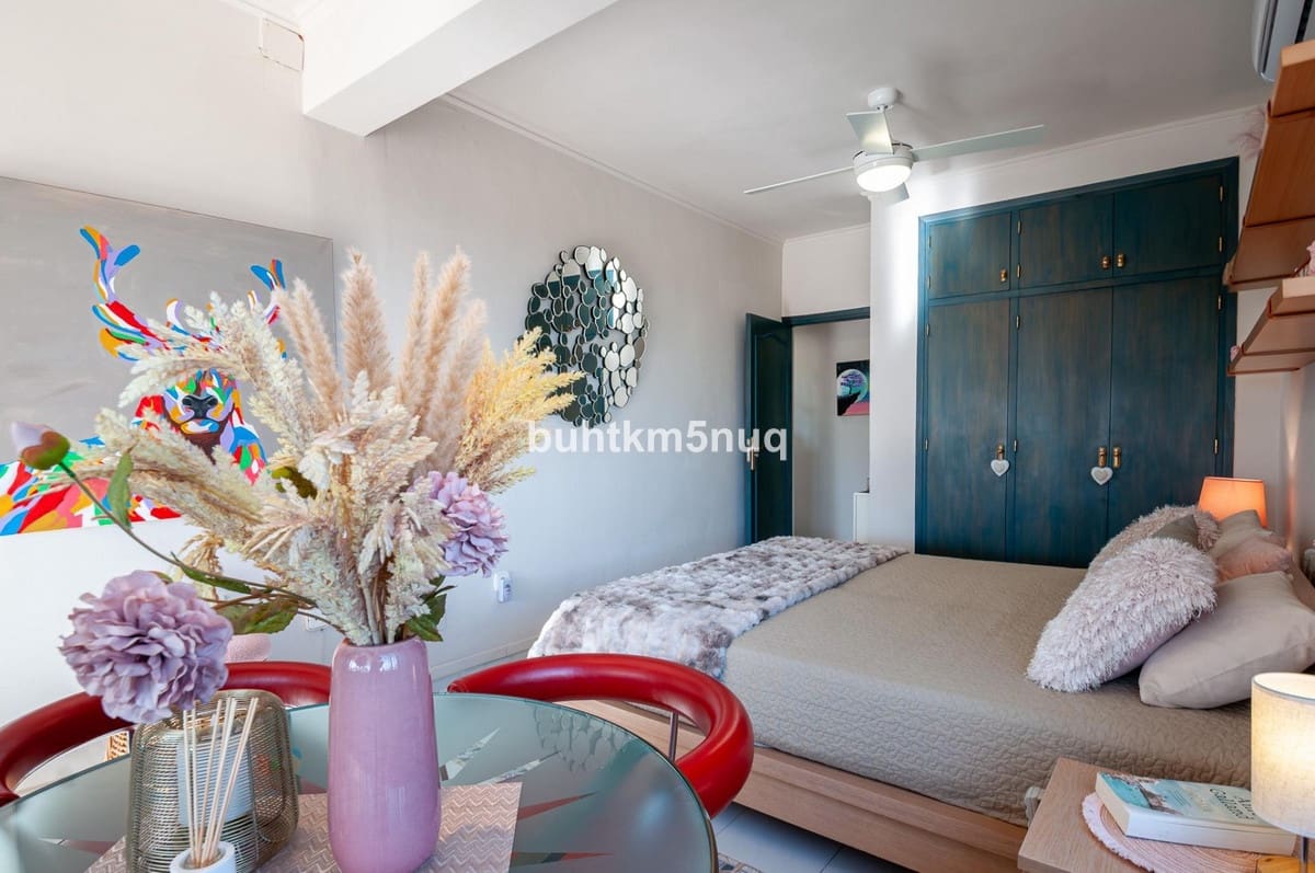 4 makuuhuone Huvila myytävänä paikassa Calpe / Calp mukana uima-altaan - 870 000 € (Ref: 9496602)