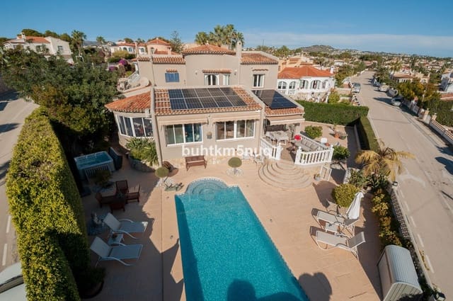 4 makuuhuone Huvila myytävänä paikassa Pueblo, Calpe / Calp mukana uima-altaan - 870 000 € (Ref: 9496602)