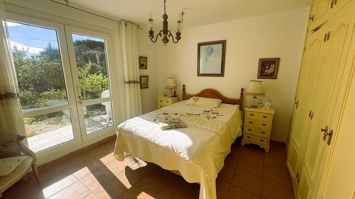 2 bedroom Villa for sale in Bahia de Casares - € 369,500 (Ref: 9496604)
