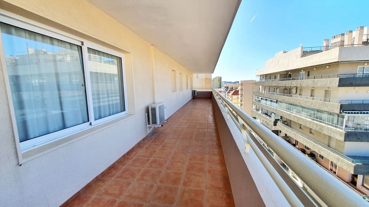 Apartamento de 2 habitaciones en Fuengirola en venta - 399.000 € (Ref: 9496607)