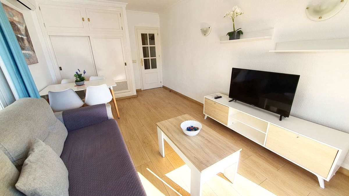 1 bedroom Apartment for sale in Fuengirola - € 375,000 (Ref: 9496608)