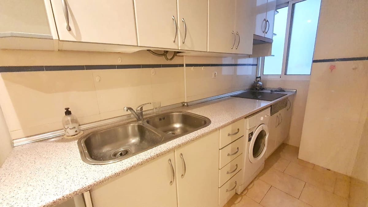 3 slaapkamer Appartement te koop in Fuengirola - € 399.000 (Ref: 9498058)